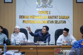 Warga adukan dugaan pengambilalihan lahan ke DPRD Kalsel
