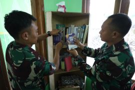 Distribusi Al Quran oleh TNI di Kota Kediri