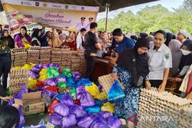 Warga Pulang Pisau berebut sembako murah persiapan hadapi Ramadhan
