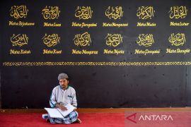 Menginspirasi! santri tuna netra dari berbagai kota belajar Al Quran Braille di Cimenyan, Kabupaten Bandung