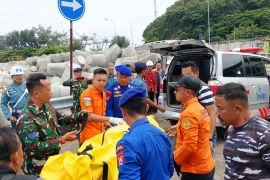Kapal nelayan KM Marina 7 terbakar di Perairan Pulau Ular Banten, 1 kru meninggal