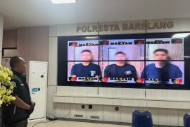 Polresta Barelang ungkap kasus pemerasan WNA modus lewat aplikasi kencan