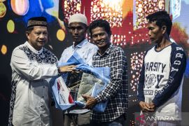 Mendagri buka puasa bersama pengungsi Aceh Tamiang