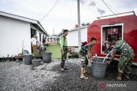 TNI  menyiapkan 2.500 porsi makanan untuk bukber di huntara Aceh