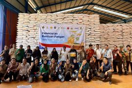 Bulog Batam siapkan 1.586 ton beras bantuan pada bulan Ramadhan 1447 H