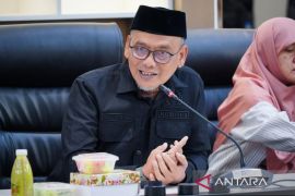 DPR minta rencana pembangunan 10 kampus baru dikaji ulang
