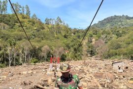 TNI AD bangun jembatan di Kecamatan Ketol