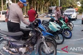 Polres Agam amankan kendaraan gunakan knalpot racing saat patroli subuh