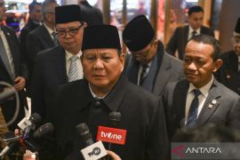 Prabowo respons santai soal candaan Trump tak ingin melawannya