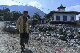 Tradisi "Sumbayang" 40 hari di daerah terdampak bencana Malalo