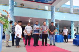 Bupati: 24 ribu pekerja rentan di Raja Ampat ikut Program Jamsostek