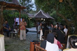 Legislator ajak seniman hadirkan karya bermakna