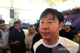 Shin Tae-yong nilai tak masalah Thom dan Shayne berkarier di Liga 1