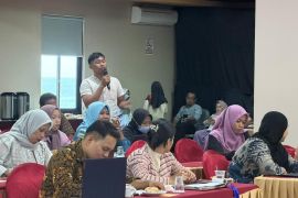 54 bendahara desa di Mamuju ikuti pelatihan pajak