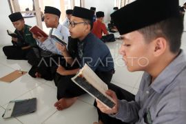 Lahirkan penghafal Quran, ini beasiswa disiapkan Pemerintah Abdya