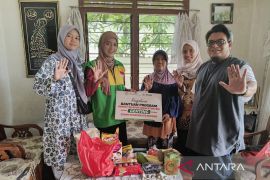 Cegah tengkes, BKKBN Babel-Laznas Yakesma salurkan makanan tambahan