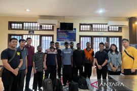 Imigrasi Denpasar pindahkan tujuh WNA Bangladesh ke Rudenim