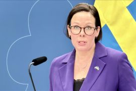 Swedia desak warganya tinggalkan Iran di tengah ancaman serangan AS