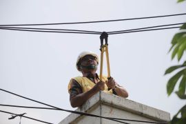 DPRD Kota Tangerang bahas Raperda penataan jaringan utilitas