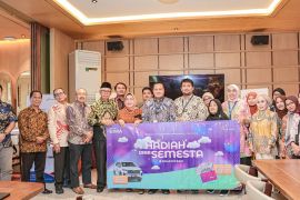 Bank Jateng serahkan hadiah Undian Tabungan Bima kepada pedagang Gultik