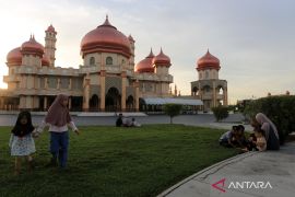 Kiat berwisata aman dan nyaman bersama anak selama libur Lebaran