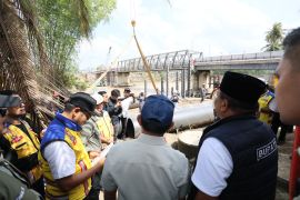 Jembatan Krueng di Tingkeum Bireuen rampung Juli 2026