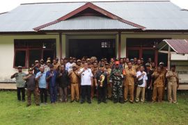 Bupati Yapen minta kepala distrik dan kampung awasi pelaksanaan PSN agar tepat sasaran