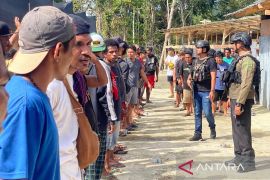 198 pekerja tambang emas di Nabire dievakuasi akibat teror KKB