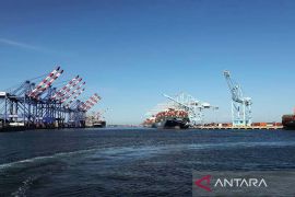 China meminta AS hentikan tarif sepihak usai Trump umumkan tarif baru