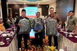 DPR RI gandeng BRI beri bantuan peralatan latihan ke IPSI Jatim