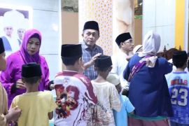 Safari Ramadhan, Bupati Lombok Tengah pastikan program pemerintah tepat sasaran