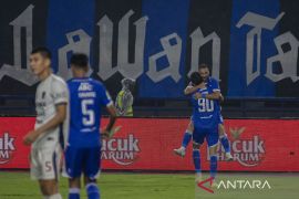 Persib Bandung amankan tiga poin seusai kalahkan Persita Tangerang 1-0 di GBLA