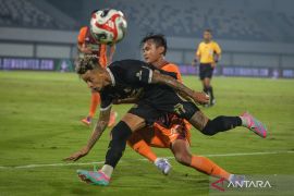 Borneo dikalahkan Dewa United 1-2