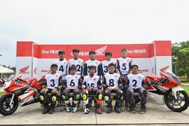 Siap mengaspal di lintasan dunia, 10 pebalap muda terpilih di Astra Honda racing school 2026