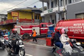 Update Kebakaran Gang Bakti Cianjur: 4 Korban Luka Bakar Akibat Ledakan Gas Elpiji