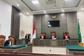 Hakim vonis terdakwa korupsi dana desa secara in absentia&nbsp;