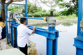 Kendalikan banjir, Pemprov Banten percepat normalisasi Sungai Cirarab
