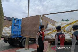 Polresta Samarinda gagalkan distribusi 9,8 ton miras di Palaran