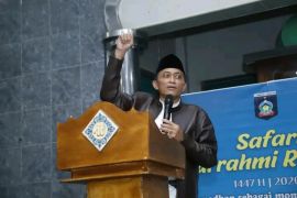 Bupati Lombok Tengah perkuat ekonomi dan pelayanan publik