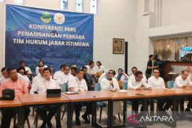 Dedi Mulyadi Jemput 12 Korban TPPO Jabar dari Maumere NTT