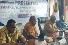 Bupati Rettob: Pemkab Mimika komitmen benahi pengelolaan air bersih