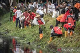 DPRD Lampung desak Pemkot segera berikan hak 398 tenaga kebersihan