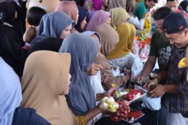 Pemkab Kuningan menyalurkan 100 ton bahan pokok GPM Ramadhan 1447 H