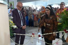 Tantangan biaya hidup jadi alasan generasi muda tunda punya anak