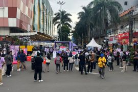 itel gelar ngabuburit dalam rangka peluncuran ponsel terbarunya City 200