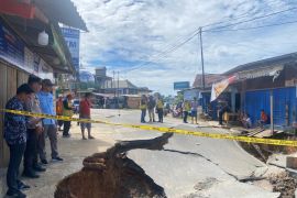 Satker PJN Tangani Perbaikan Jalan Trans Kaltara yang Putus di Sekatak