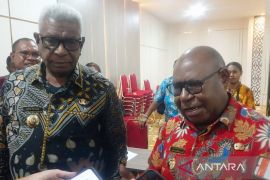 Johannes Rettob: Laporkan jika ada yang catut nama kami minta proyek