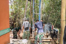 Satgas TMMD Bangka Selatan bangun sumur bor penuhi kebutuhan air bersih di Pulau Lepar