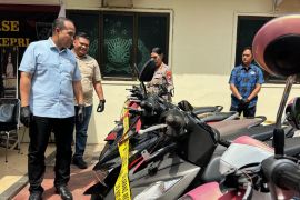 Polda Kepri tangkap 3 pelaku pencurian sepeda motor lintas daerah