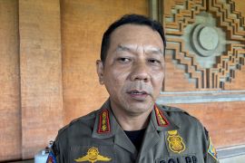 Satpol PP siap kirim teguran kedua pemilik lift kaca di Nusa Penida